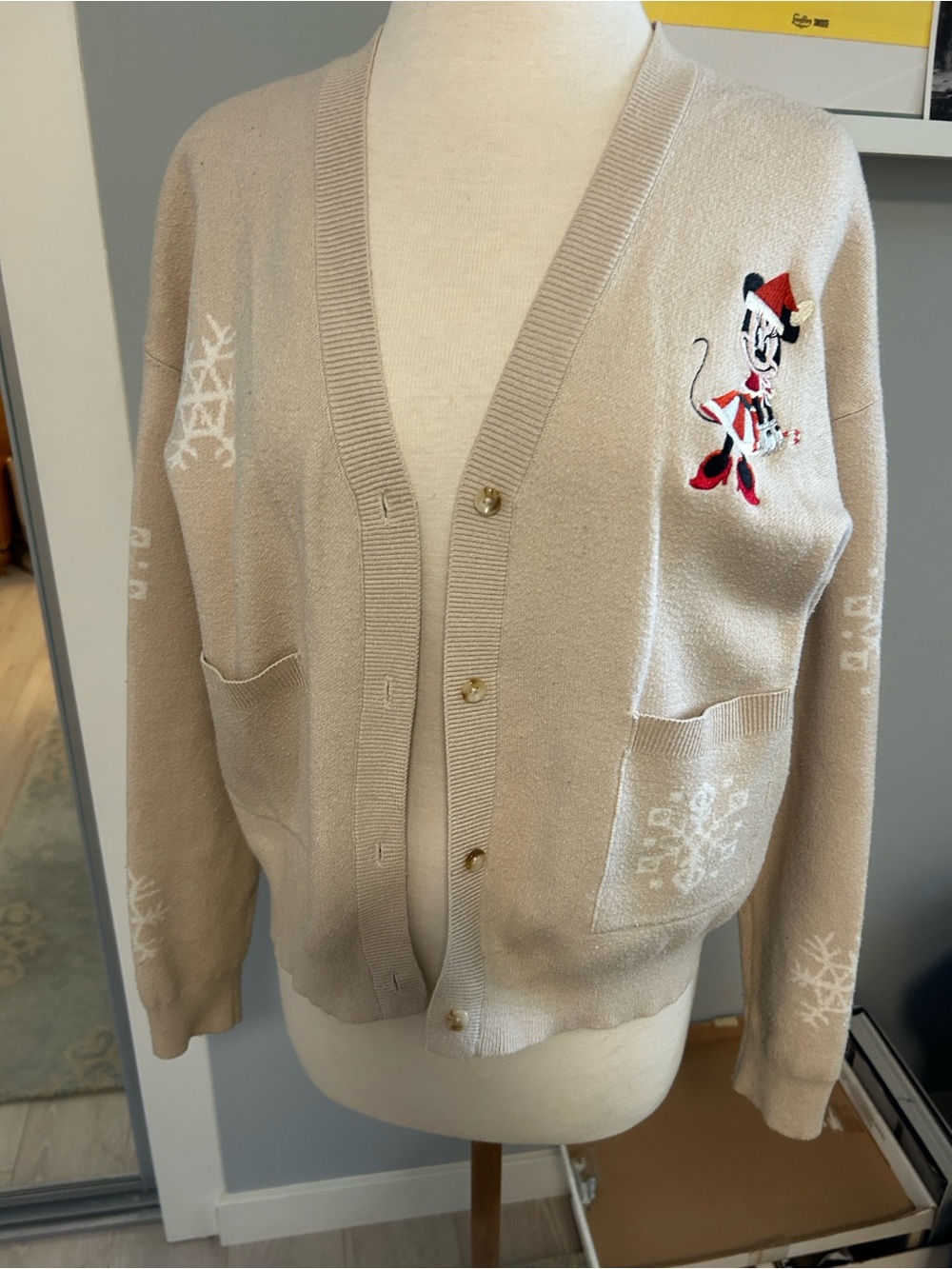 Beige Holiday Cardigan Sweater with Festive Character Embroidery - Picture 4 of 7